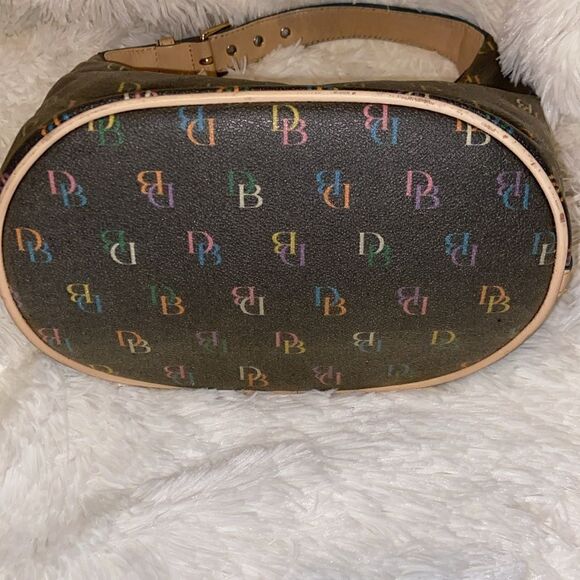 2 Pc VINTAGE DOONEY & BOURKE MONOGRAMMED SHOULDER BAG. Rainbow Zipper Coin Key - Picture 5 of 13